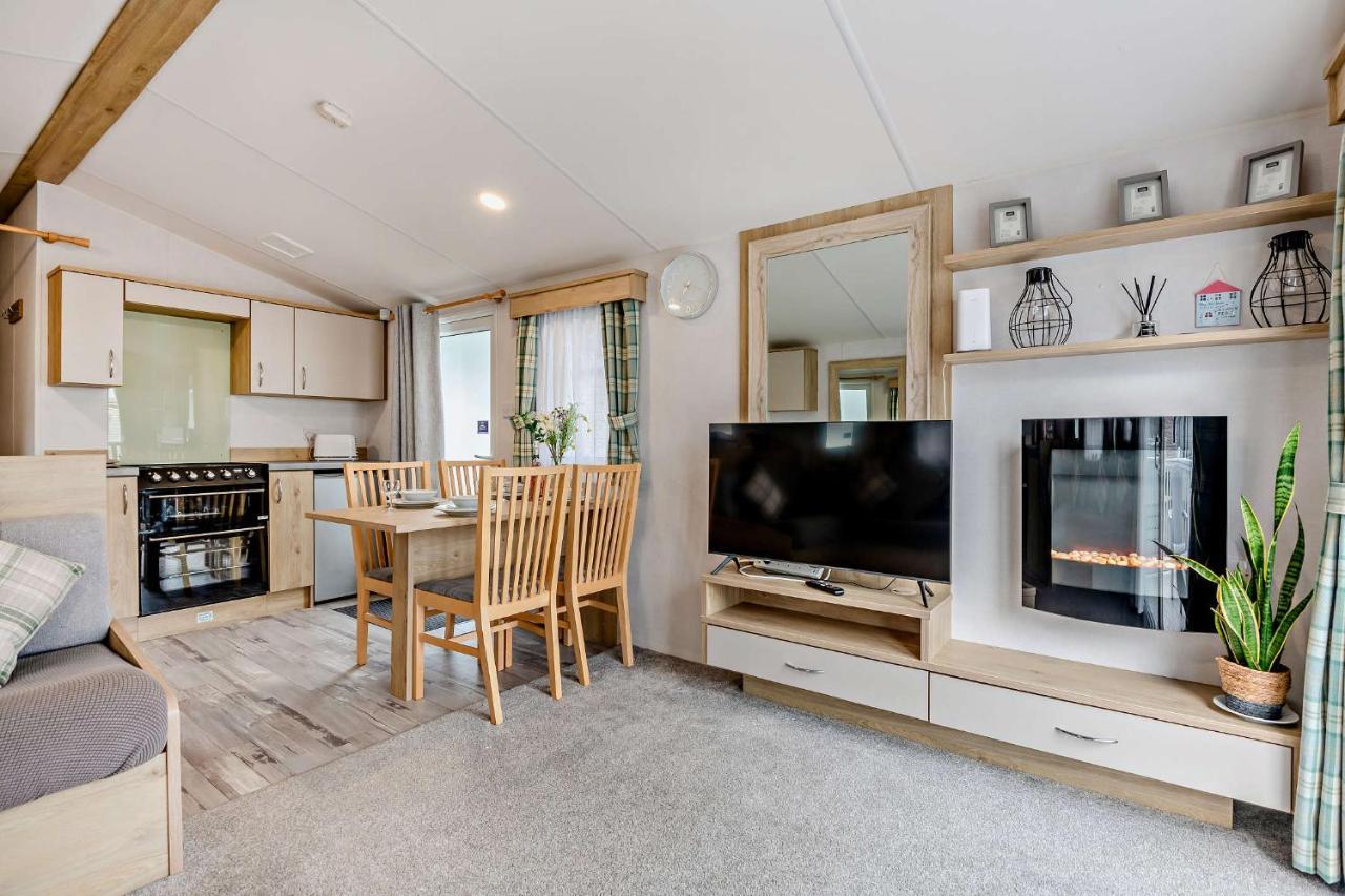 Sea La Vie Lodge, Rockley Park Holiday Park, Poole, Dorset Bagian luar foto