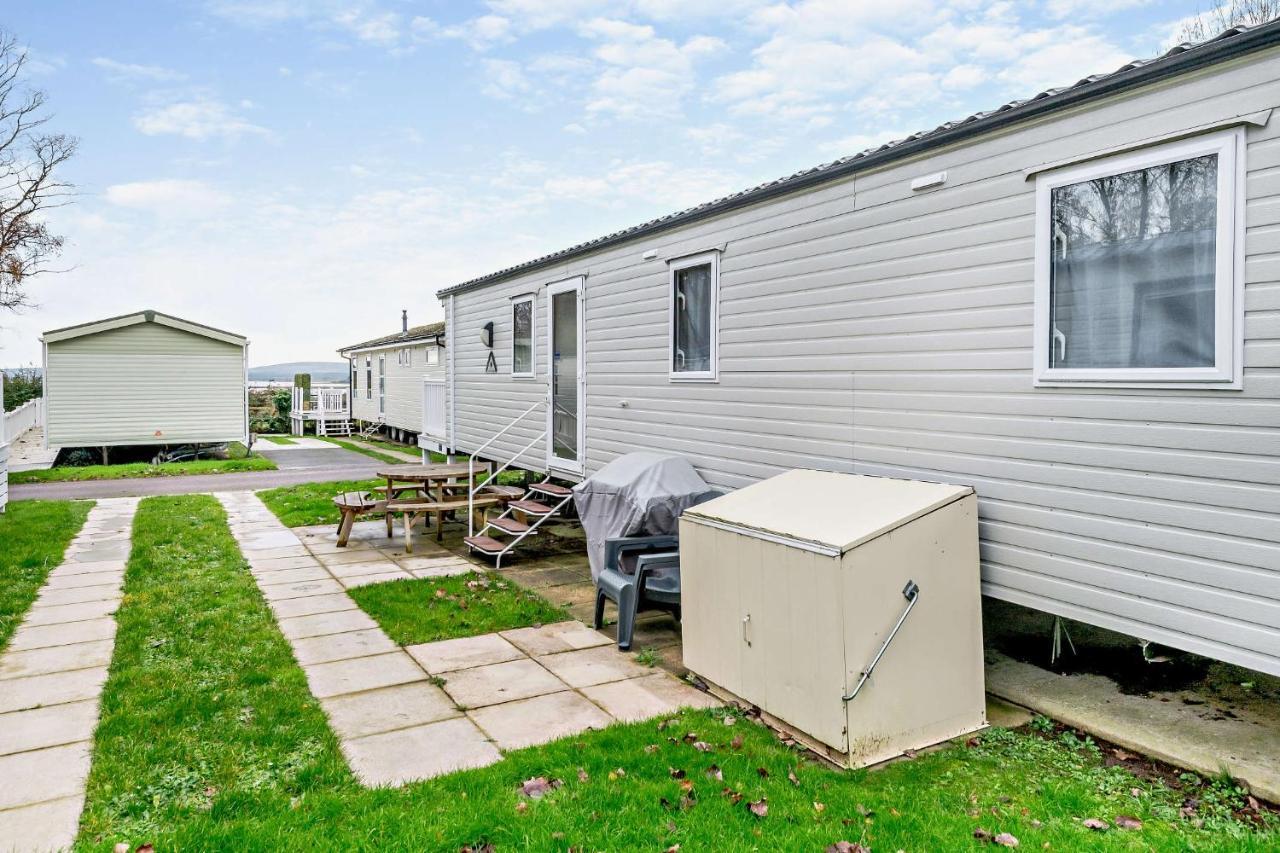 Sea La Vie Lodge, Rockley Park Holiday Park, Poole, Dorset Bagian luar foto