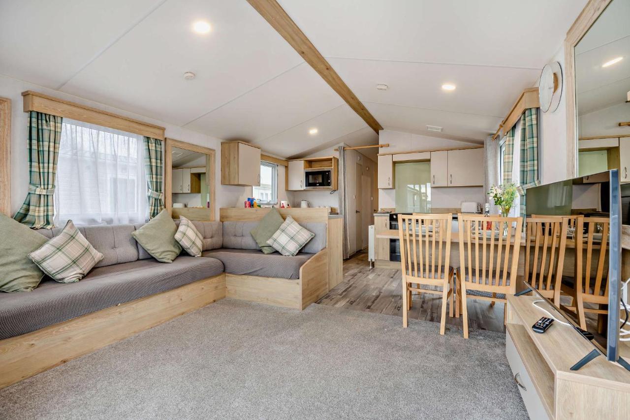 Sea La Vie Lodge, Rockley Park Holiday Park, Poole, Dorset Bagian luar foto