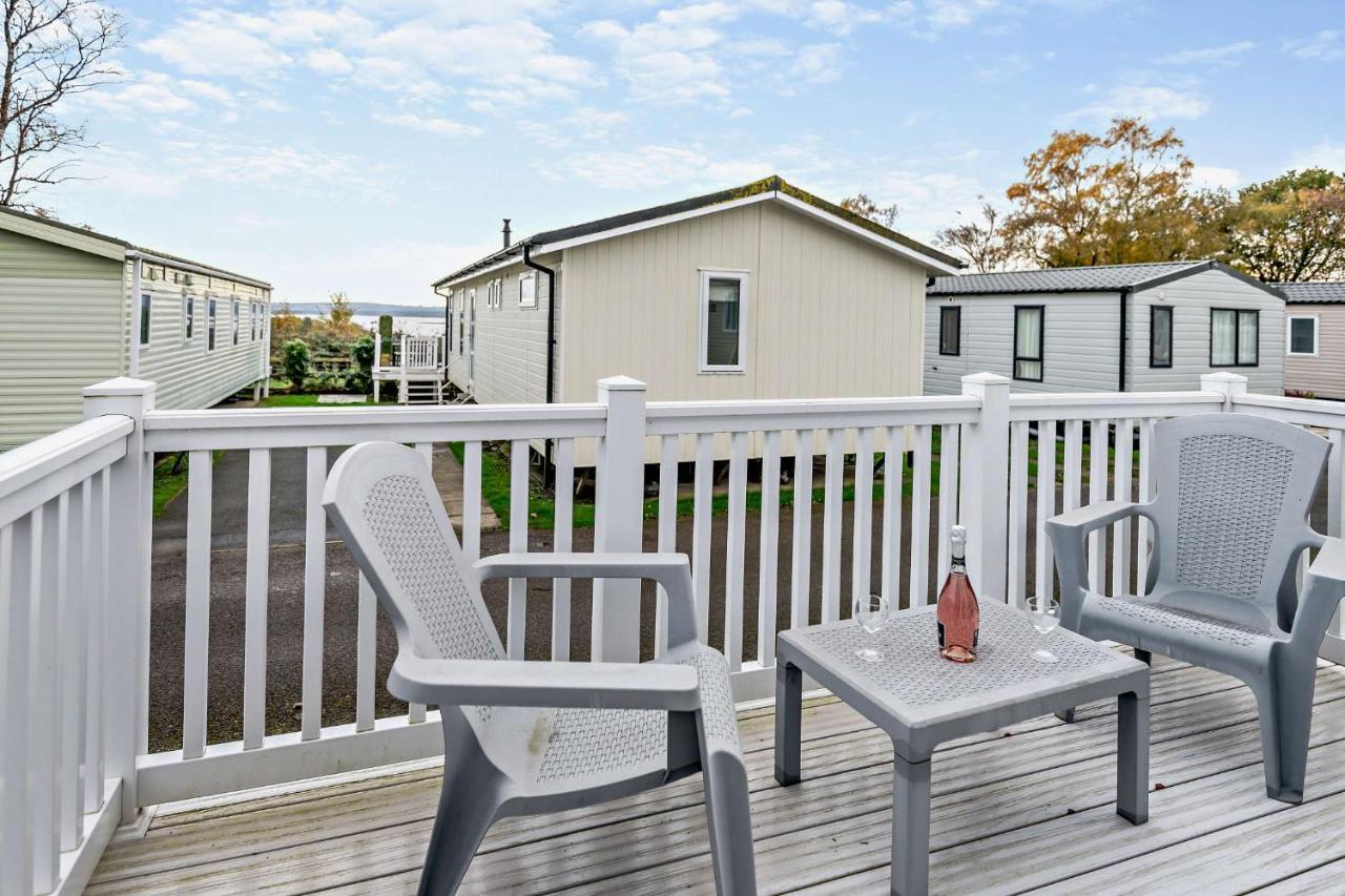 Sea La Vie Lodge, Rockley Park Holiday Park, Poole, Dorset Bagian luar foto