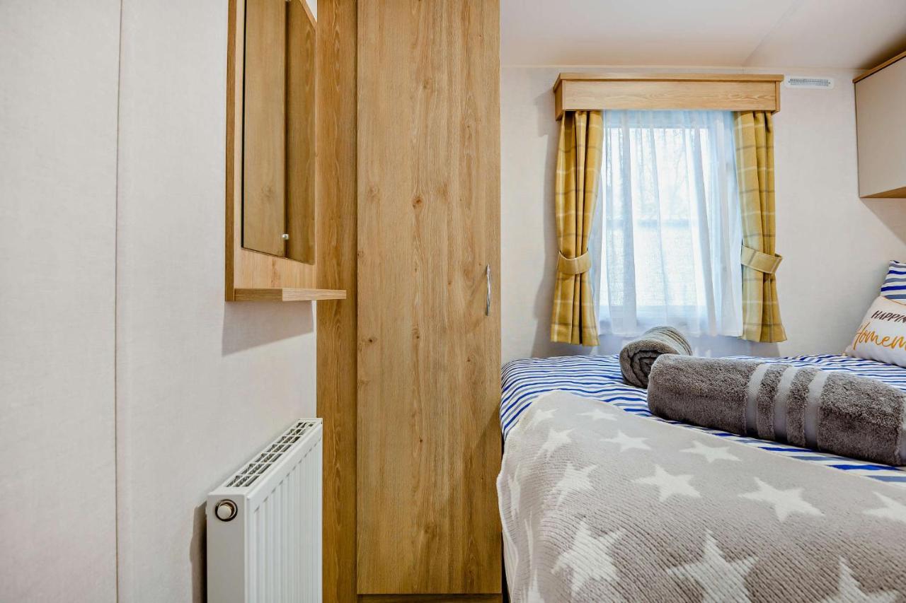 Sea La Vie Lodge, Rockley Park Holiday Park, Poole, Dorset Bagian luar foto