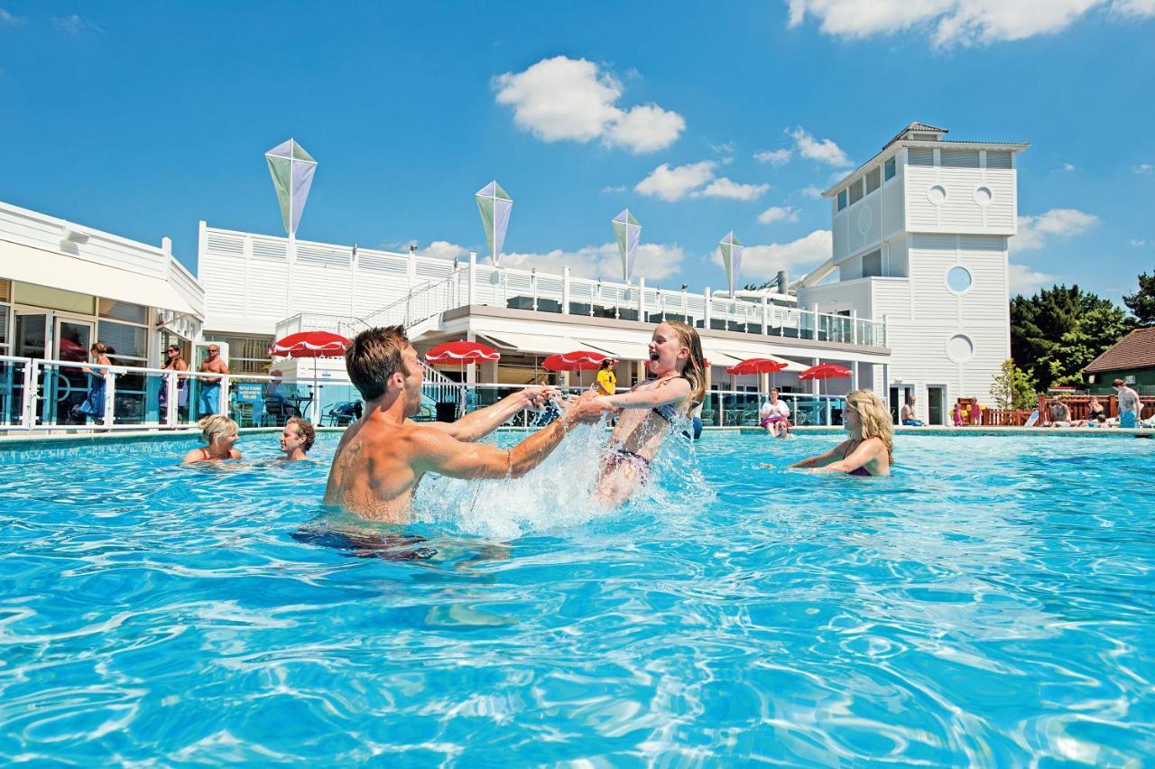 Sea La Vie Lodge, Rockley Park Holiday Park, Poole, Dorset Bagian luar foto